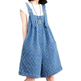 Mono vaquero azul con bordado de adornos