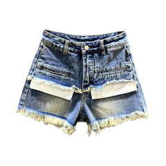 Jeansshorts mit sichtbaren Taschen im Lagenlook