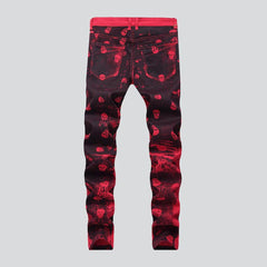Rote Jeans mit Totenkopf-Motiv für Herren