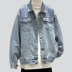 Jeansjacke in Street-Style-Farben