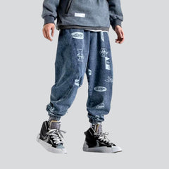 Jeans-Jogginghose mit Streetwear-Print für Herren