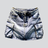 Stylischer Cargo-Mini-Denim-Skort