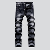 Stylische Herrenjeans mit Digitaldruck