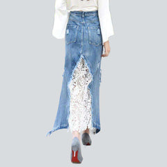 Falda vaquera vintage con bordado de encaje