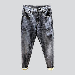 Vaqueros holgados de estilo moderno para hombre