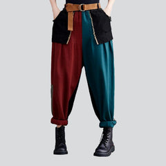 Pantalones vaqueros de dos colores con pierna ancha