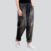 Dunkle Baggy-Jeans im Vintage-Stil