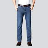 Lässige Herrenjeans im Vintage-Look