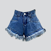 Distressed-Jeansshorts mit weitem Saum