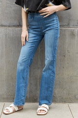 Vaqueros de corte bota ajustados con cintura alta y talle alto de Judy Blue Lolita