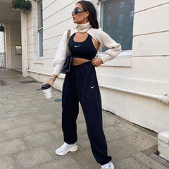 Romana – Gestrickter Rollkragenpullover mit kurzem Oberteil