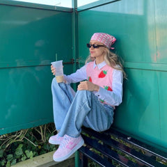 Chaleco de punto corto con batido de fresa