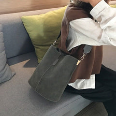 Bolso estilo cubo vintage con forma de cofre del tesoro