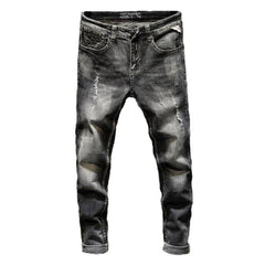 Zerrissene dunkelgraue Herrenjeans