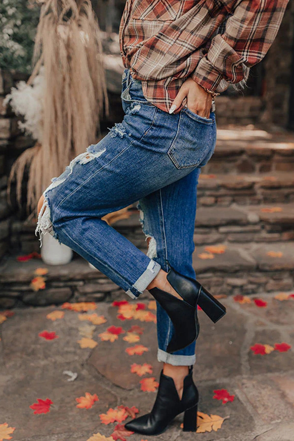 Blaue Vintage Distressed Boyfriend Jeans mit Rissen