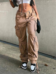 Braune Vintage-Cargojeans mit aufgesetzten Taschen