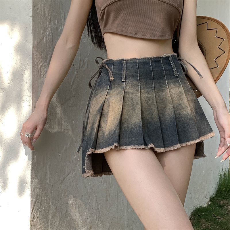 Contrast waistband pleated denim skirt