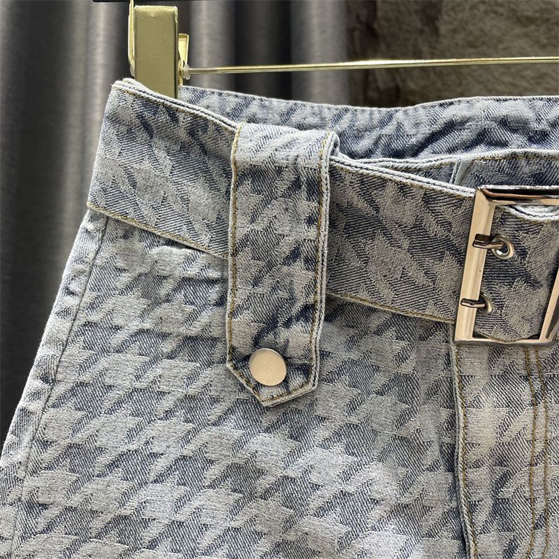 Mini-Jeansrock mit Retro-Stickerei