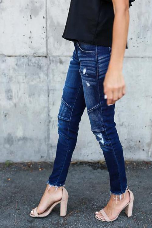 Pleated Stretch Pencil Feet Jeans