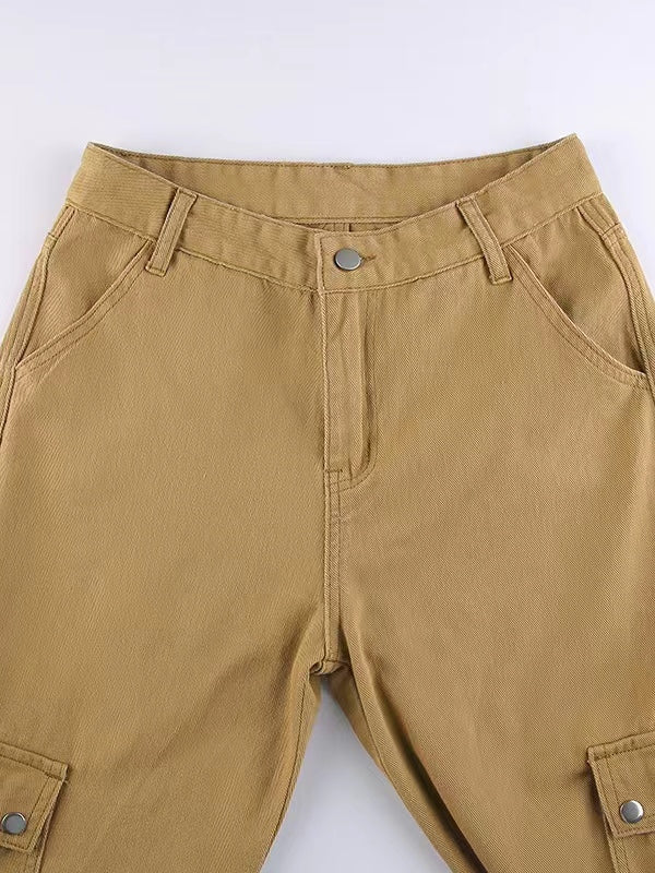 Braune klassische Vintage-Cargojeans mit Tasche
