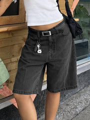 Jeansshorts mit geradem Bein und hoher Taille