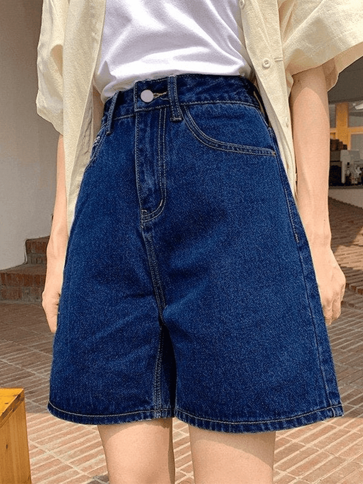 Blaue Retro-Jeansshorts mit hoher Taille und geradem Bein