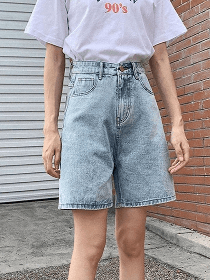 Blaue Retro-Jeansshorts mit hoher Taille und geradem Bein