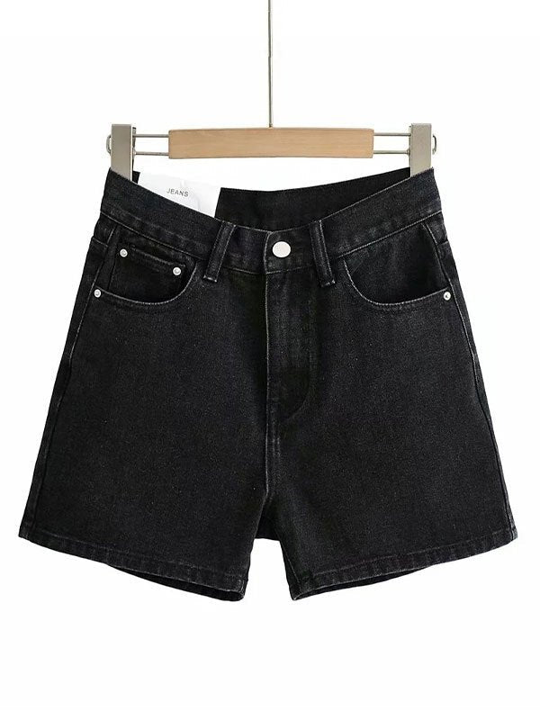 Schwarze, klassische, verwaschene Jeansshorts