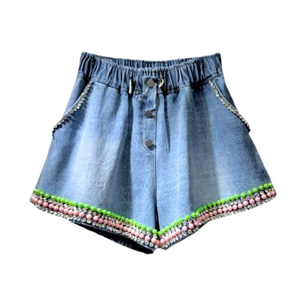 Jeansshorts mit farbigem Perlensaum