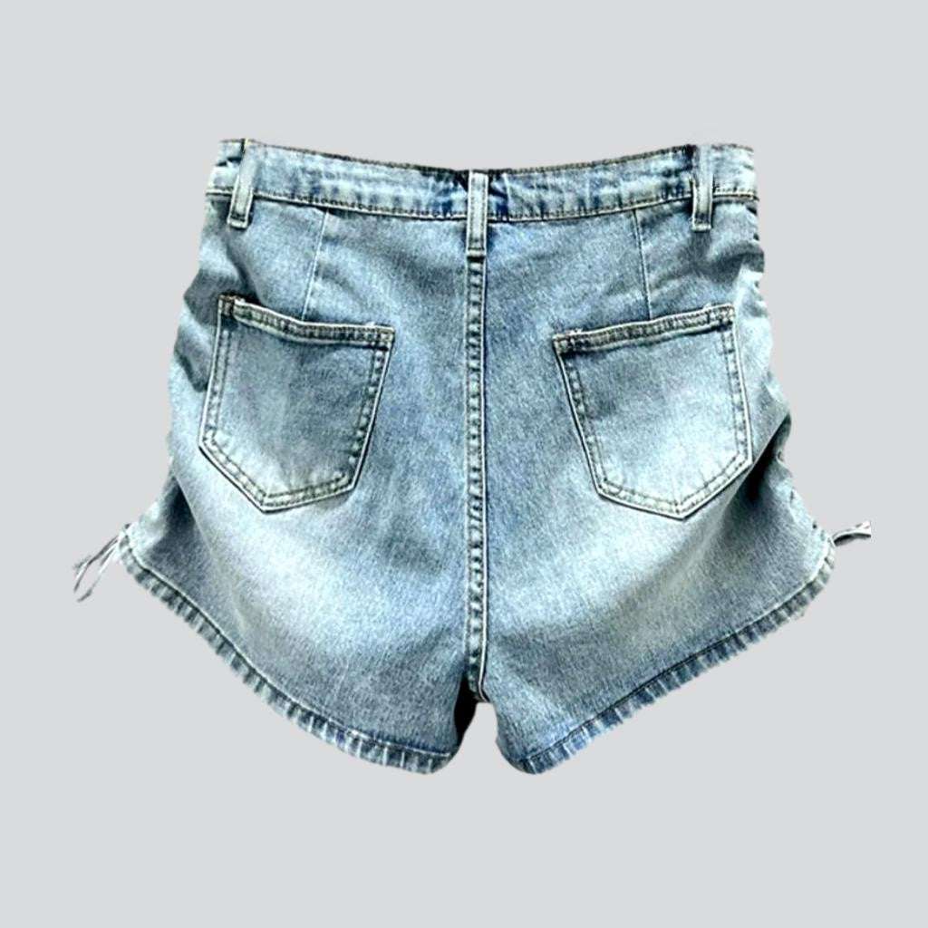 Flower embellished drawstrings denim shorts