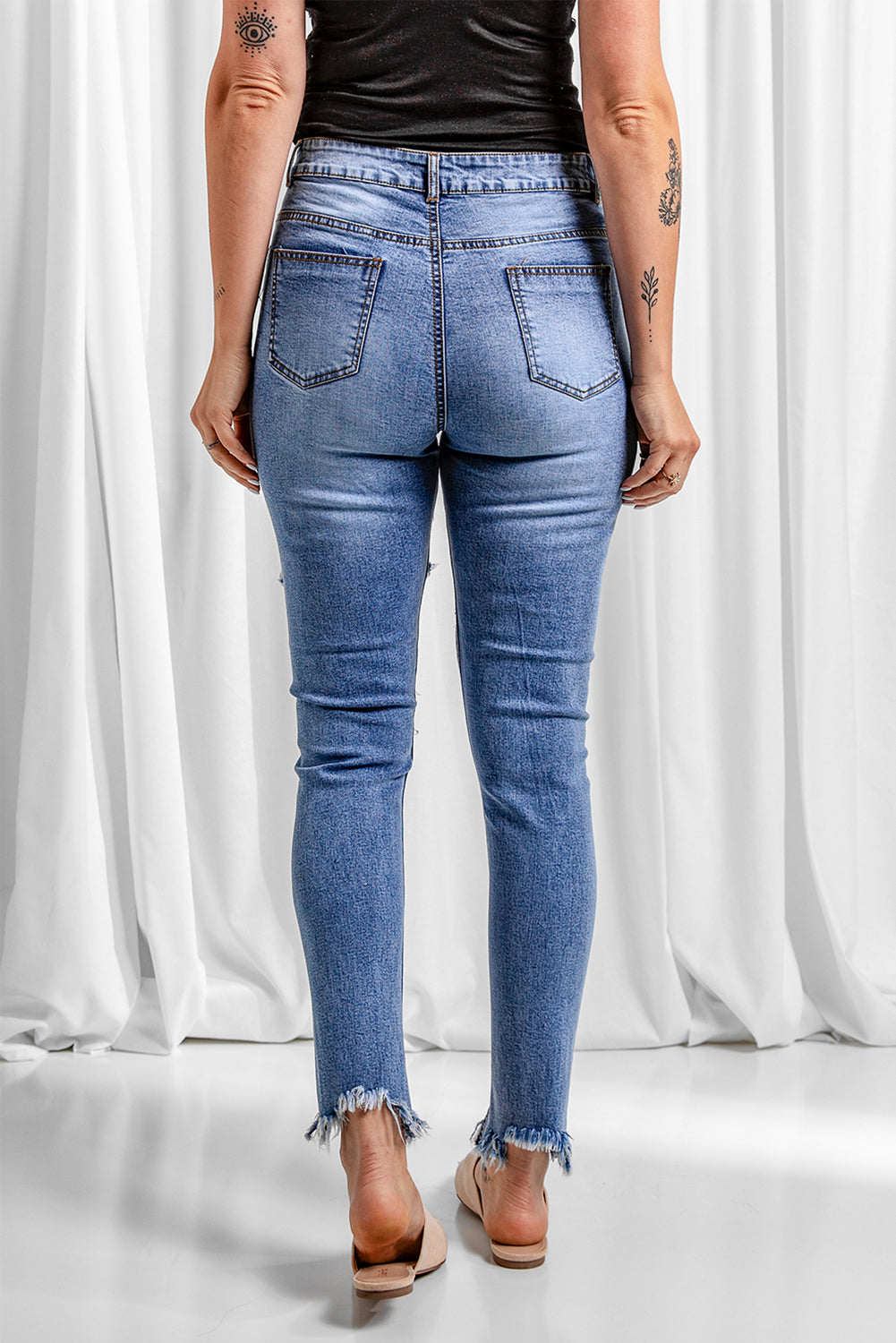 Baeful Distressed Raw Hem Skinny Jeans