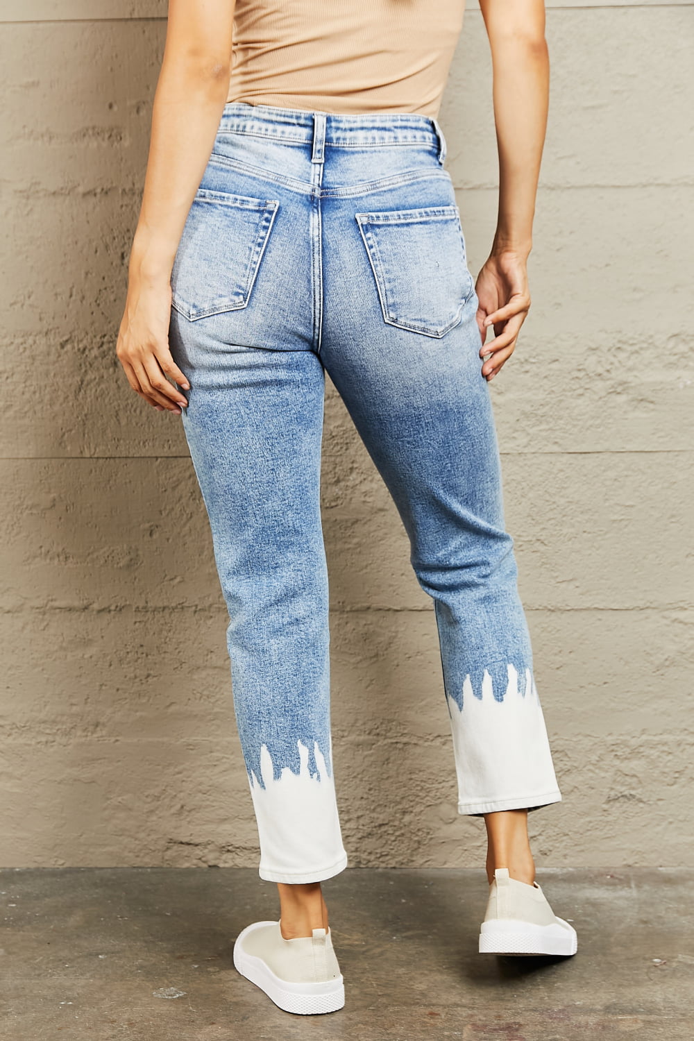 BAYEAS – Hoch taillierte, verkürzte Skinny-Jeans im Used-Look mit Farbakzenten