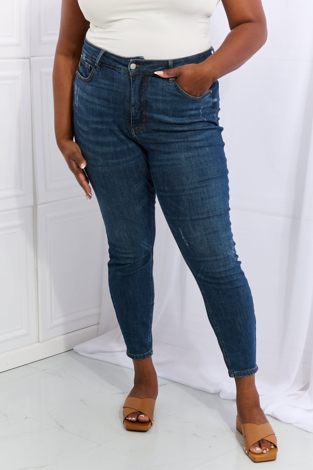 Judy Blue Emily Full Size High Waisted Tummy Control Skinny Jeans