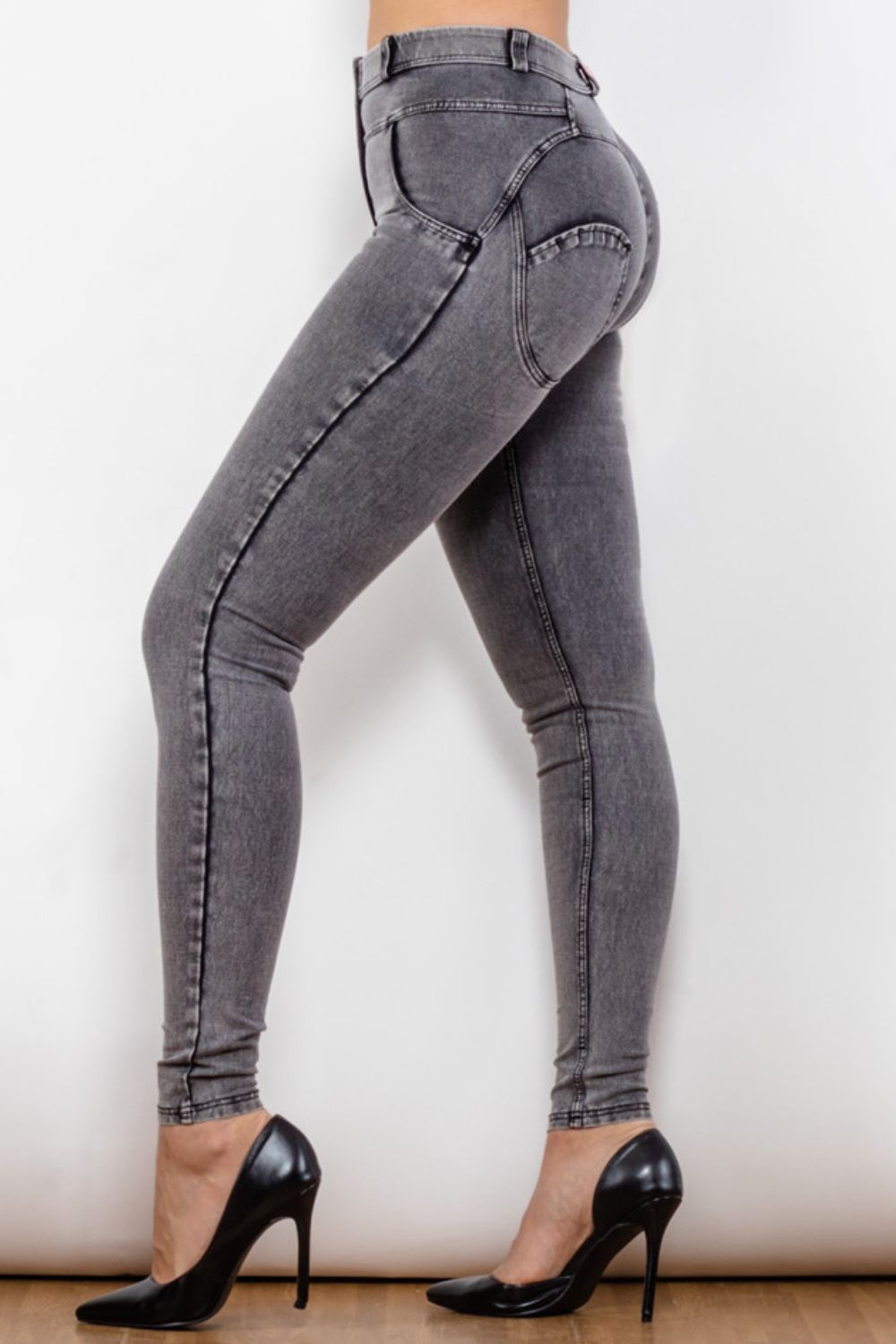 Baeful – Lange Skinny-Jeans mit Knöpfen