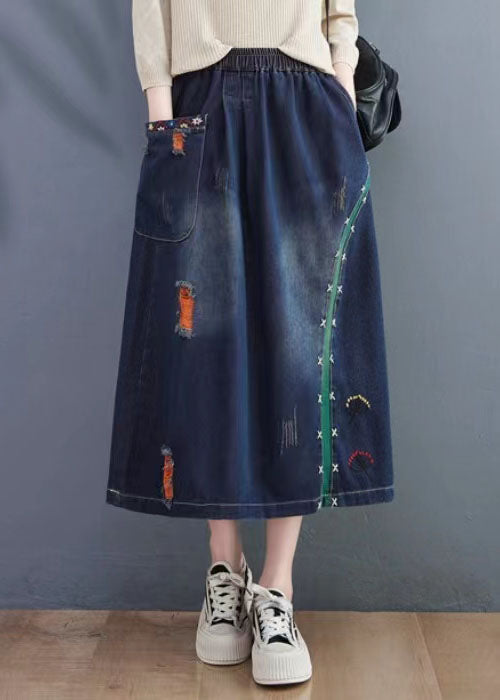 Art Navy Embroideried Hole Denim Skirt