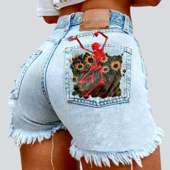 Jeansshorts mit Print auf der Gesäßtasche