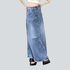 Back slit urban denim skirt