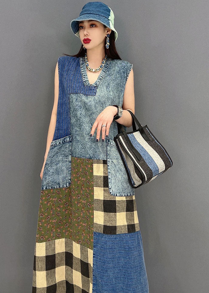 Schöne blaue V-Ausschnitt Taschen Patchwork Plaid Baumwolle Denim lange Kleider ärmellos