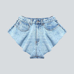 Gebleichte ausgestellte Jeansshorts