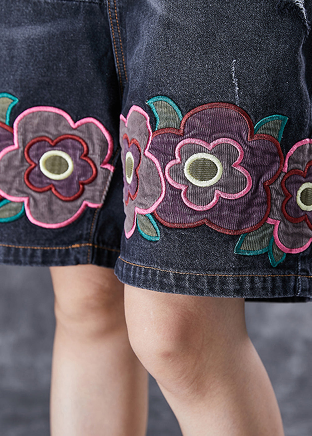 Bohemian Black Elastic Waist Embroideried Floral Denim Shorts