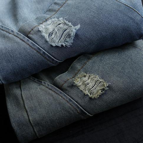 Böhmische Denim-Hose in Hellblau, Übergröße, elastischer Bund, Loch-Arbeitshose