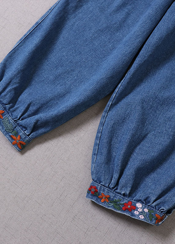 Pantalones vaqueros bordados en azul boho