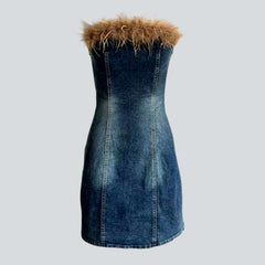 Brown feathers strapless denim dress