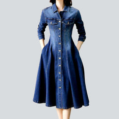 Buttoned flare denim dress