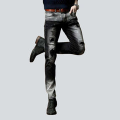 Slim Fit Jeans für Herren in Kontrastfarbe