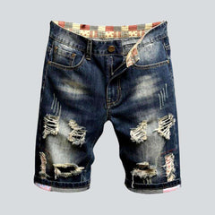 Dunkle Retro-Distressed-Jeansshorts