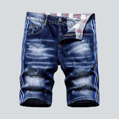 Shorts vaqueros con bandas azules