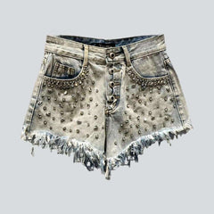 Distressed-Jeansshorts mit Diamant-Strass