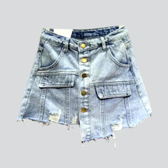 Distressed hem buttoned denim skort