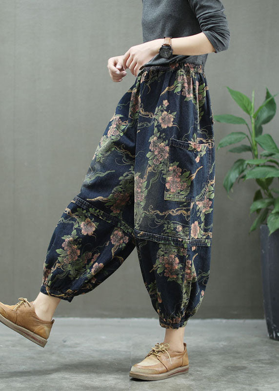 Elegantes pantalones de mezclilla con estampado azul y linterna